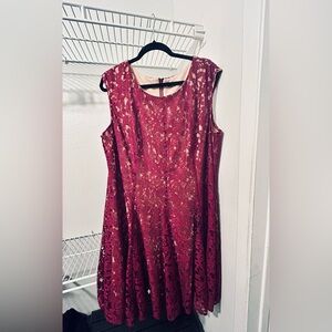 Elegant Lace Burgundy Sleeveless Knee-Length Dress – Perfect for Any Occasion!